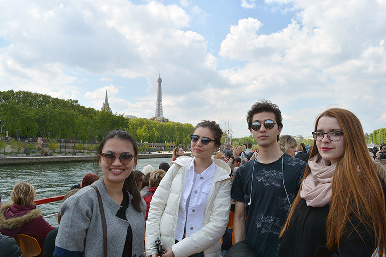 Zájezd do Paříže