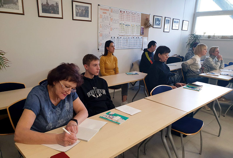 Kurs češtiny pro ukrajinské uprchlíky zahájen